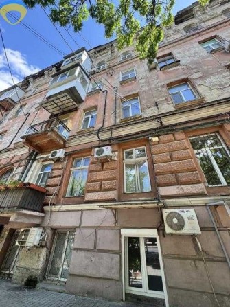 У продажу кімната з балконом в Центрі! - фото 1