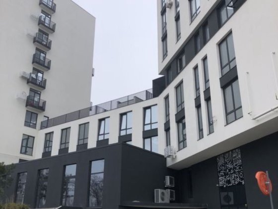 Продаж 2 кімнатна квартираМалоголосківська АртХаус 2/3 75/26 97тис$ Львів