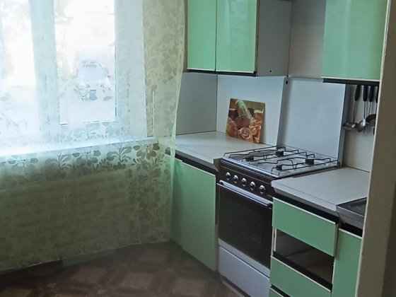 Продам 5 ти комнатную квартиру по ул. Староднепровская, 1/9 этаж Запорожье