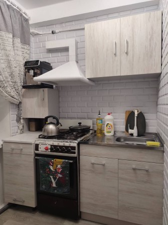 Продаю свою двухкомнатную квартиру в центре Запорожья - фото 1