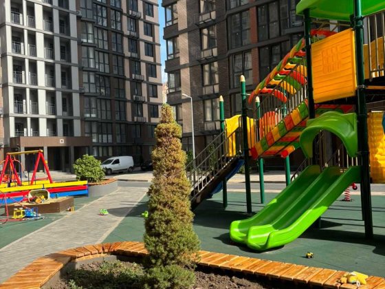 Продам 3 комнатную квартиру 95м2 в сданном доме в центре