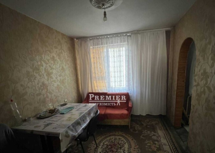 Продам 4-х кімнатну квартиру 70 кв.м - фото 1