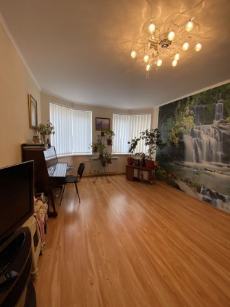 Продажа 1 комнатной ЖК Бастма, высокий первый этаж. - фото 1