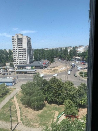 Продаю 2 к/к, чешка 52 кв м. площадь Победы. Без ремонта. От владельца - фото 1