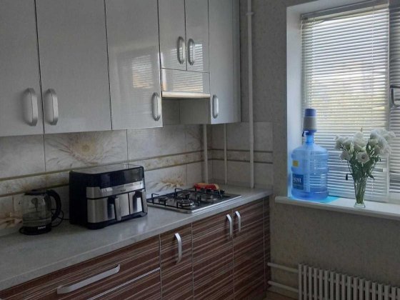 2 кімнатна з ремонтом по вул. Запорізька  (020) Запорожье