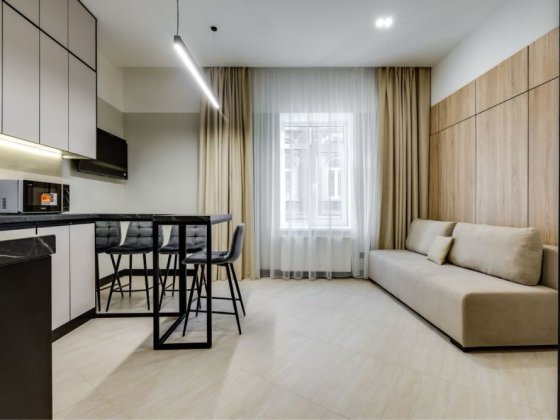 Продаж квартири з дизайнерським ремонтом по вул. І.Франка. Центр міста Львів