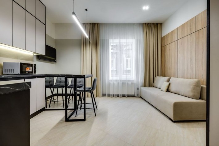 Продаж квартири з дизайнерським ремонтом по вул. І.Франка. Центр міста - фото 1