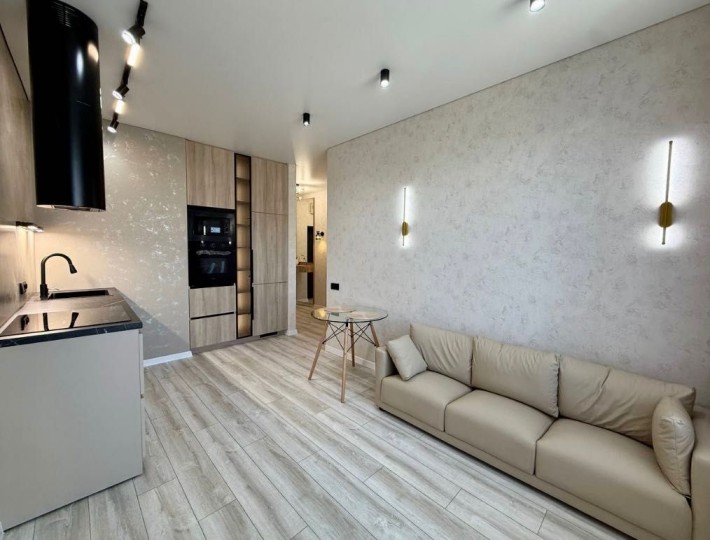 АТМОСФЕРА Видовая квартира с ремонтом. - фото 1