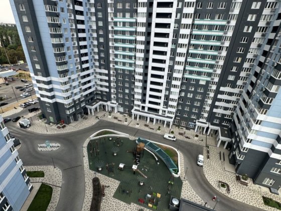 3 комн. Кв. Скай Сити Варненская 87 КВ.м 11 эт Одеса