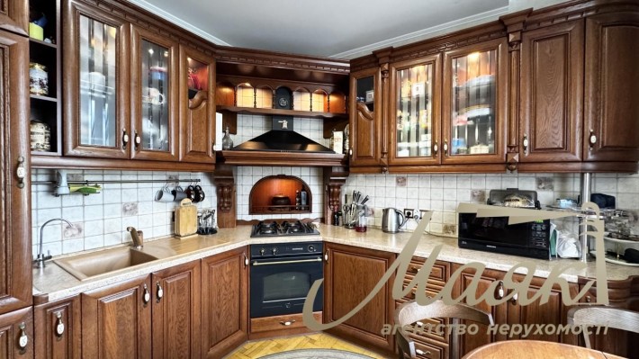 4х комн.кв.в р-не пл.Маяковского. - фото 1