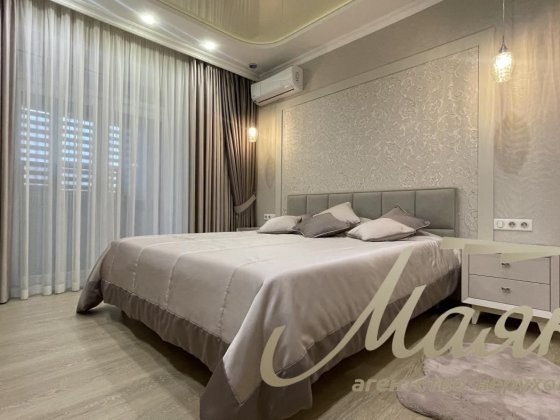 4х комн.кв. с ремонтом в р-не ТЦ Украина. Запорожье