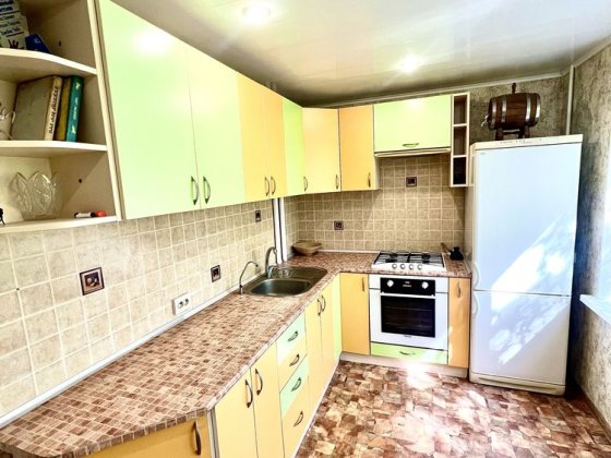 Продаю 2-комн.кв. пр.Преображенского, 3/9 Запорожье