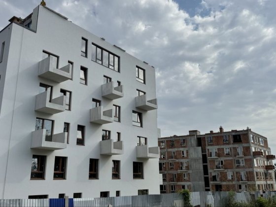 ПРОДАЖ 1-2 кім вул П Орлика (Фемілі Хаус ) Львів