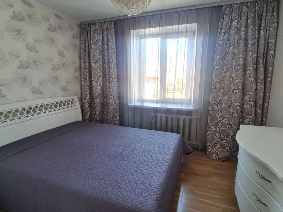 Трикімнатна з ремонтом на Вільямса