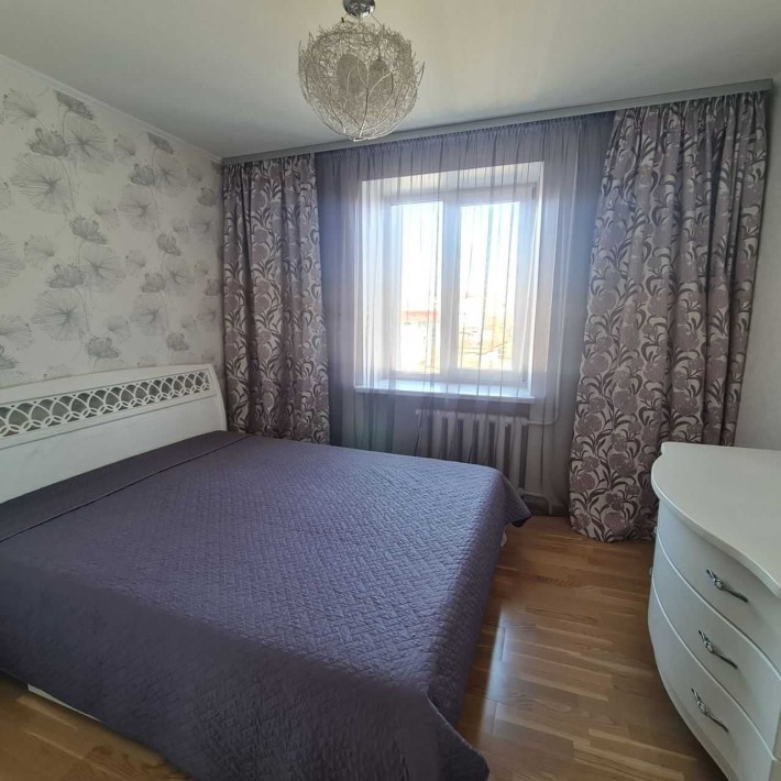 Трикімнатна з ремонтом на Вільямса - фото 1