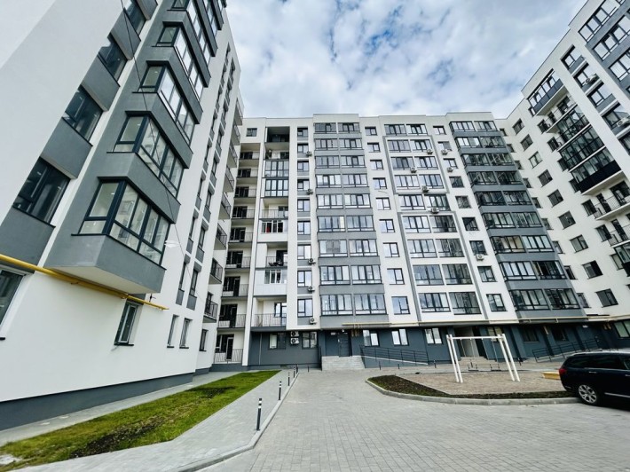 Без комісій. Вул. Довга 2 кім - фото 1