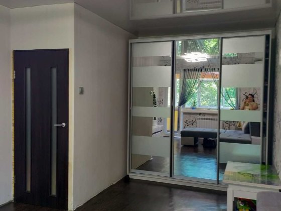 LS-19 Продам 1 кім. квартиру вул.Валентинівська 520 м/р. Харьков