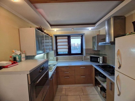 Королева АК. 3 комн квартира с ремонтом средний этаж Одеса