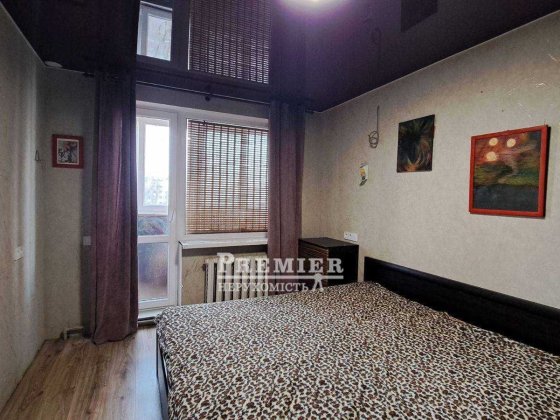 Продам 3-кімнатну квартиру після капремонту в районі Панорами