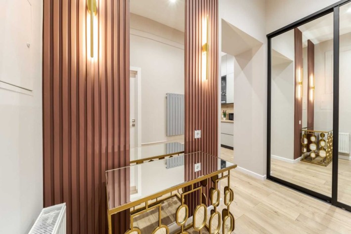 Продаж квартири в Центрі - фото 1