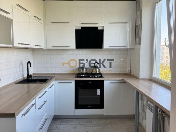 В продаже 3к квартира, прос Тракторостроителей, 533 мкр, Салтовка Харьков