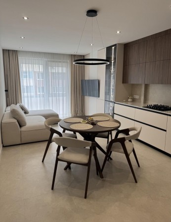 Продаж двокімнатної квартири в престижному ЖК - фото 1