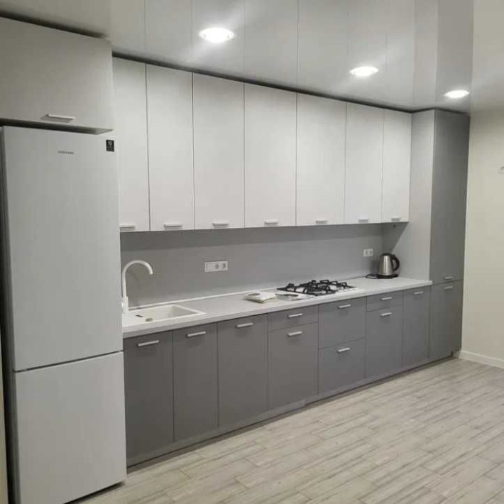 Продаю 2-к кв. метро Центральный Рынок, Центр, Рогатинский, Лазурный - фото 1