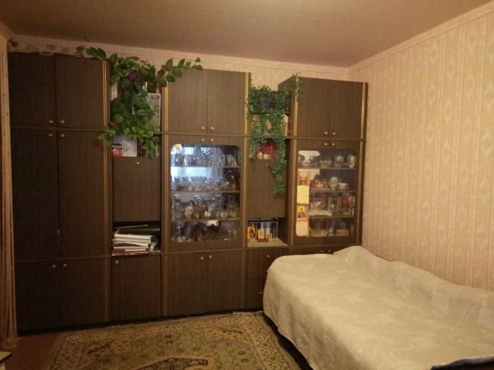 Продам 2-х комнатную чудо-двушку  ("чешку")  у центрі. ТОРГ - фото 1