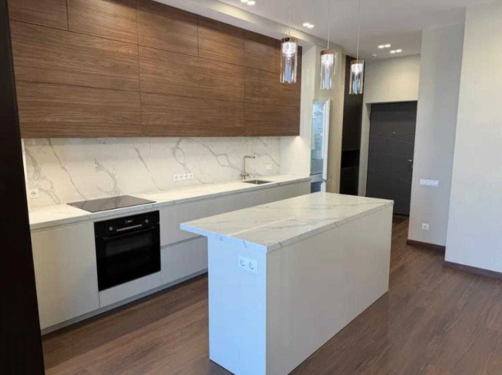 Продам 2х комнатную центр Города ЖК Башня Чкалов - фото 1