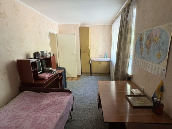 Продаж 2-х кім квартири 2/5 площа Перемоги Николаев