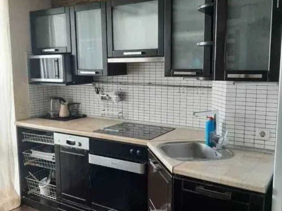 Продам 3-кімнатну квартиру на Олексіївці Харків