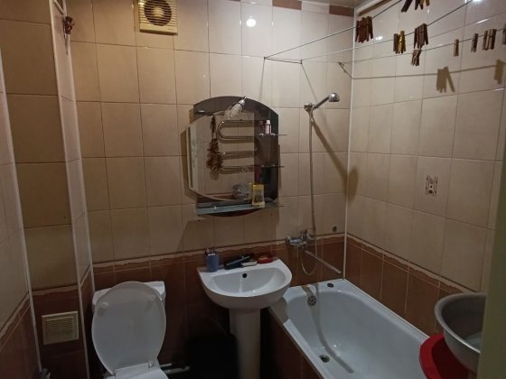 Продаю 2 ком.кв. Центр , Гараж, Автономное отопление, раздельные комна Миколаїв