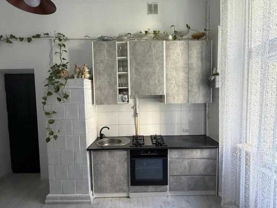 Продаж 3 кімнатної квартири, вулиця Дорошенка, центр Львов