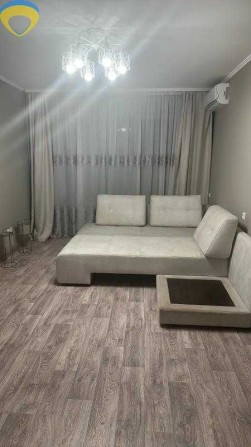 В продаже 3-х комнатная квартира , с качественным ремонтом. - фото 1