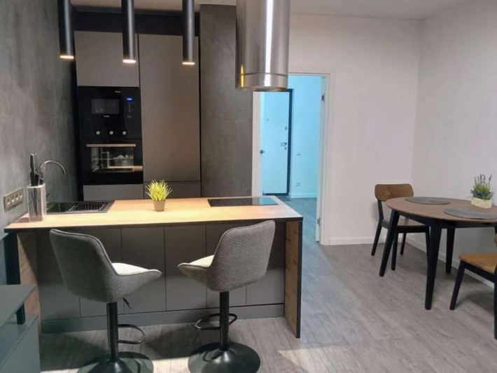 Парк Победы! Квартира 38 КВ м пр. Шевченко - фото 1