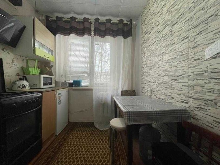 Продам 2 к. квартиру, м.Студентська - фото 1