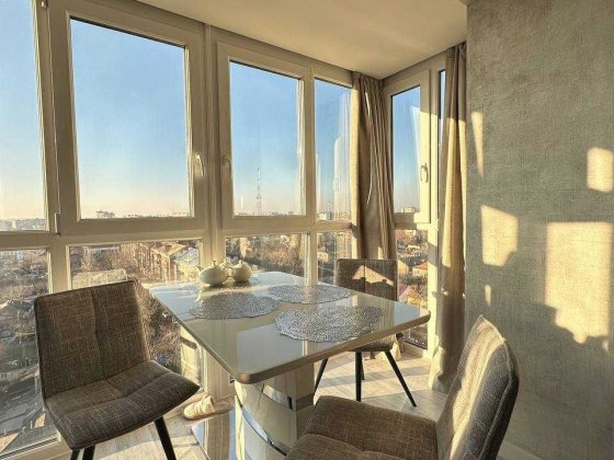 Продаж неймовірної 3 кімнатної квартири в центрі!! Николаев