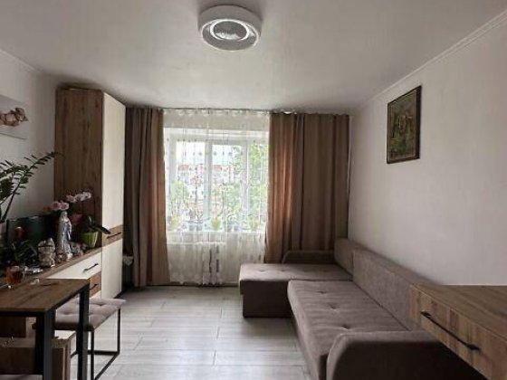 Продаж 1кім квартири з ремонтом цегляний будинок вул.Тракт Глинянський Львів