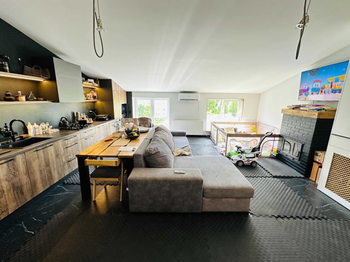 Продаж сучасної стильної квартири в новобудові - фото 1