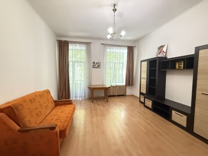 Продаж квартири марка вовчка в польскому будинку з ремонтом і балконом - фото 1