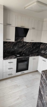 Продаю 4-комнатную квартиру на Площади Победы! а1 - фото 1