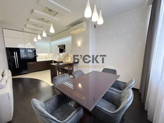 В продаже 4-комнатная квартира в ЖК «Адмирал» Харьков