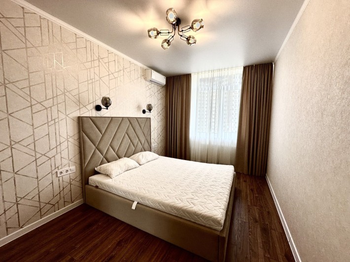 Новая 3-к 94 м2 . Ремонт, мебель. ЖК Дмитриевский 2. 16 этаж - фото 1