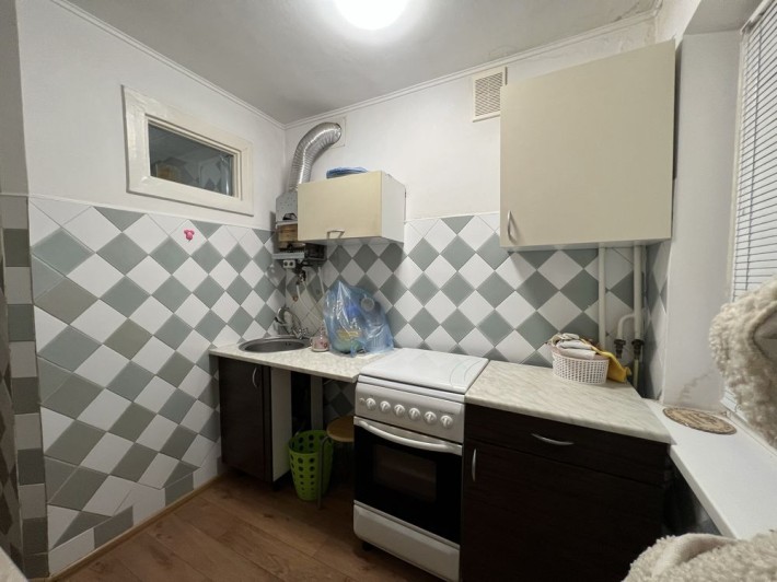 Продам 4 кімнатну квартиру в Центрі - фото 1