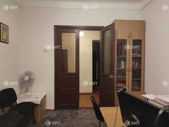 3к. 70м2 Центр Ж/Б(ул. Воробьева 15/19, м. Исторический Музей) 129330 Харьков