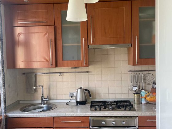 Продам 3-комнатную квартиру на Солнечной, возле Медкомплекса Харьков