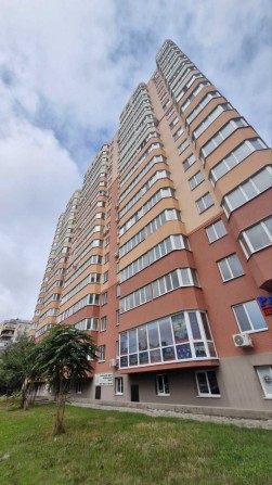 Продам квартиру від будівельників  на Таирова - фото 1