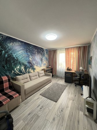 В Продажу 3 к к вул. Океанівська з євроремонтом - фото 1