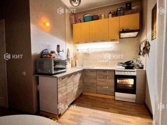 3к. 75м2 Центр (Маршала Бажанова 10, м. Архитектора Бекетова) 129378 Харьков