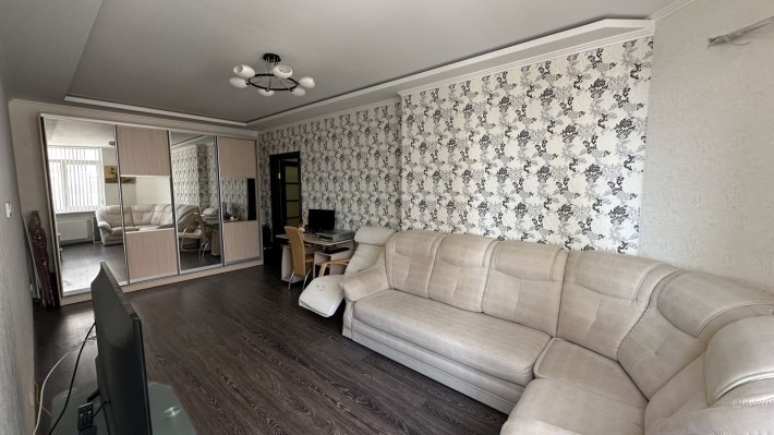 Двухкомнатная квартира ЖК Романовский, ул.Проценко - фото 1